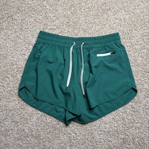 Vuori Clementine 4" Short